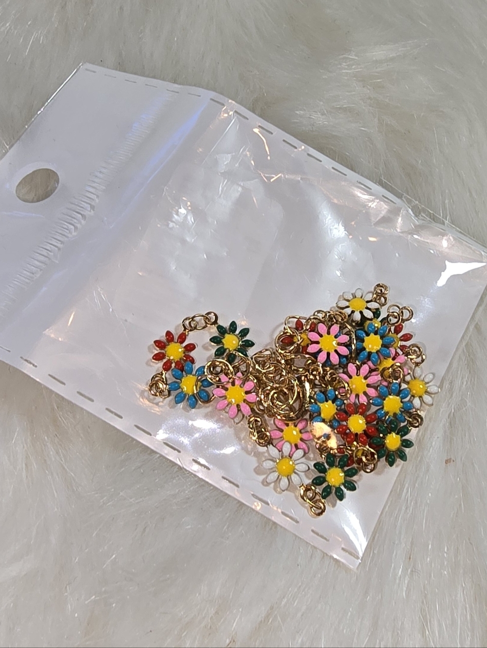 Colorful Daisies on Gold-tone  Chain Necklace - Picture 12 of 12